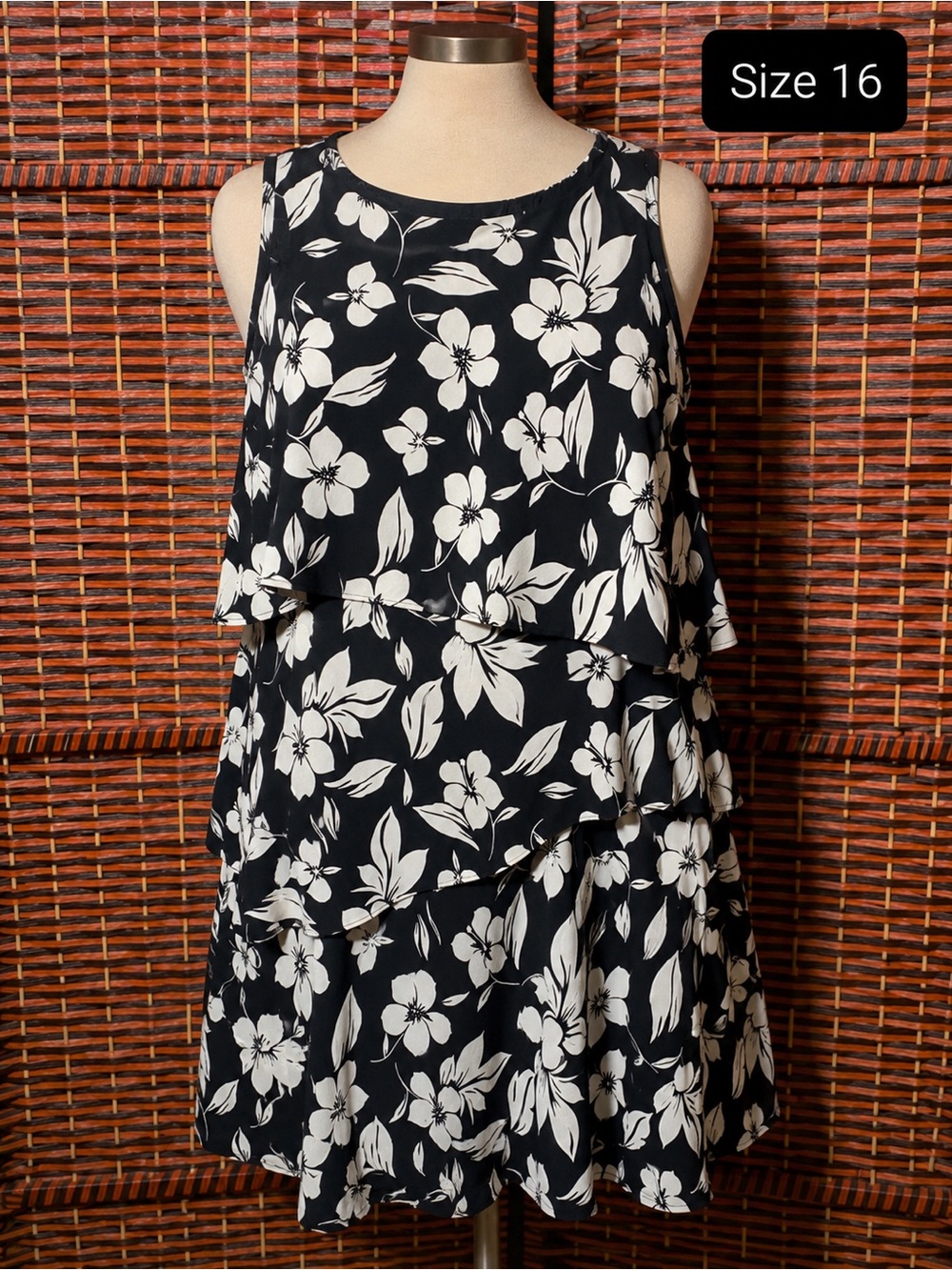 S.L. Fashions Size 16 Black White Floral Tiered Dress Sleeveless Party Career